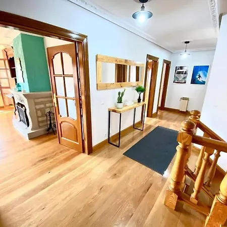 La Casa De Enzo بيت للعطل *